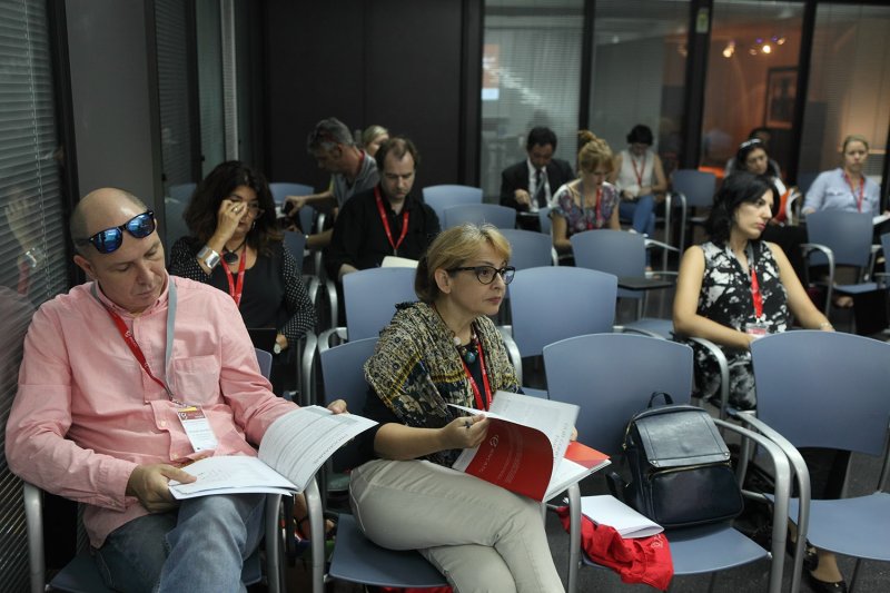2016 ENCATC Congress - Cultural Management Education in Risk Societies - Towards a Paradigm and Policy Shift?!