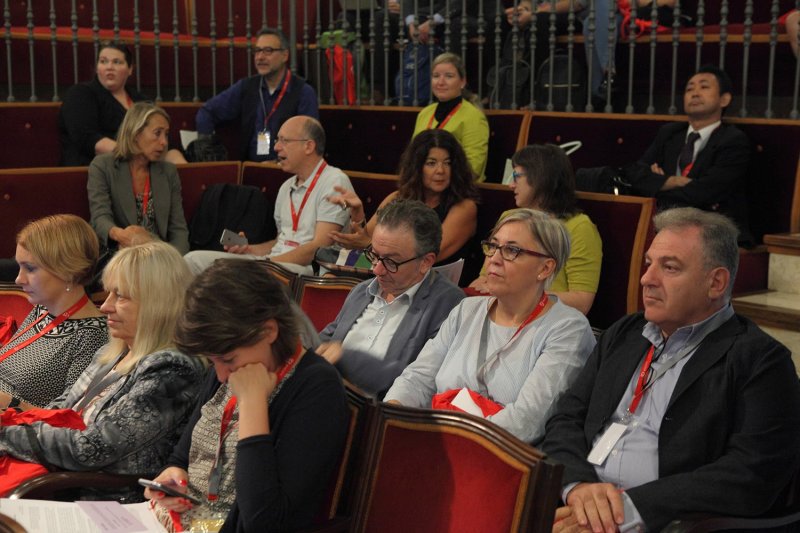 2016 ENCATC Congress - Cultural Management Education in Risk Societies - Towards a Paradigm and Policy Shift?!