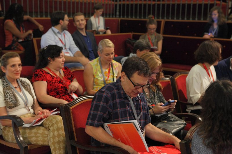 2016 ENCATC Congress - Cultural Management Education in Risk Societies - Towards a Paradigm and Policy Shift?!
