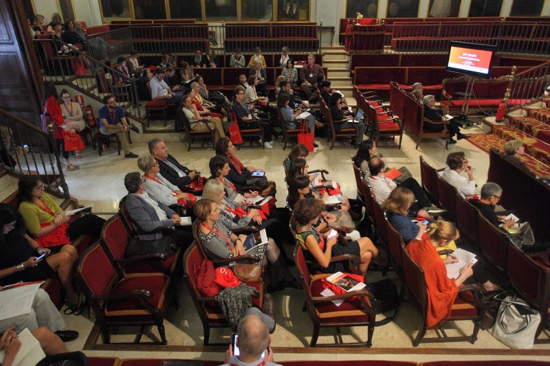 2016 ENCATC Congress - Cultural Management Education in Risk Societies - Towards a Paradigm and Policy Shift?!