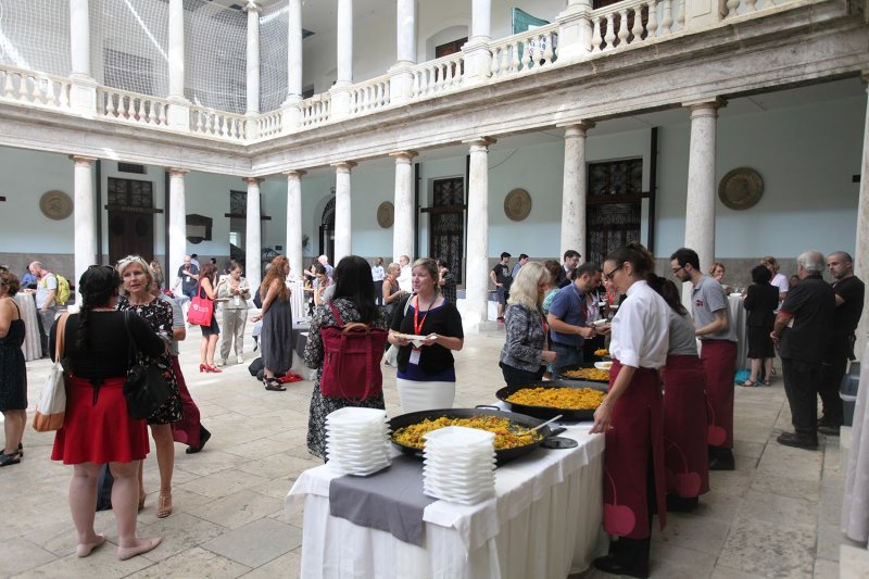 2016 ENCATC Congress - Cultural Management Education in Risk Societies - Towards a Paradigm and Policy Shift?!
