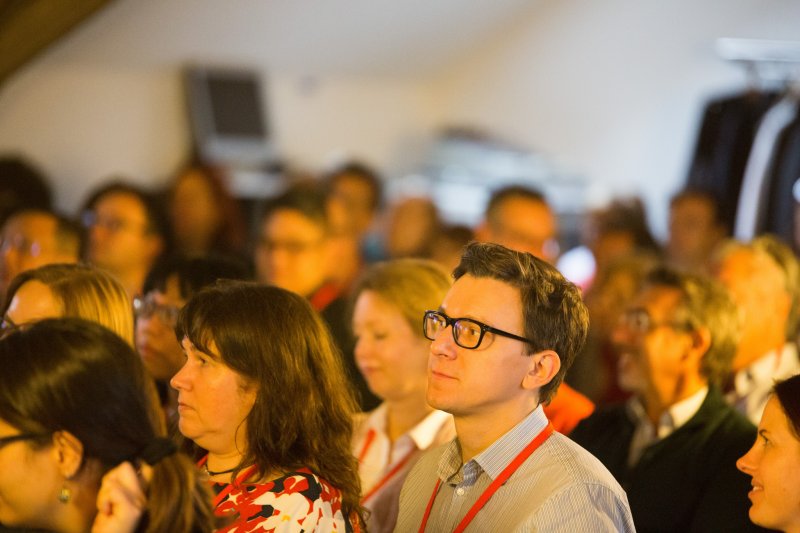 2017 ENCATC Congress - Click, Connect and Collaborate! New directions in sustaining cultural networks
