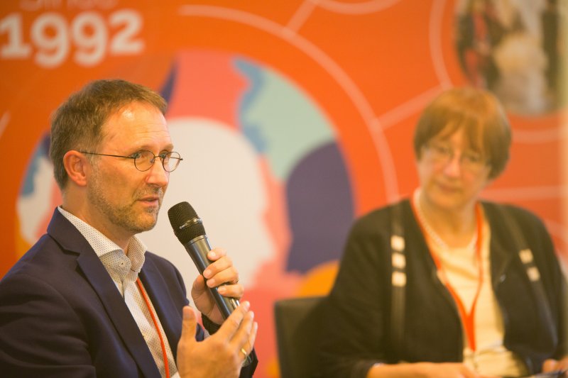 2017 ENCATC Congress - Click, Connect and Collaborate! New directions in sustaining cultural networks