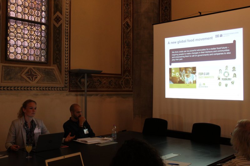 Temporary Organizing and Temporality: Stability and Change in Cultural and Creative Industries